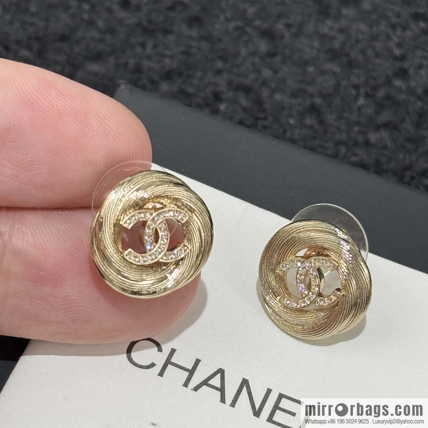 ❗️New ❗️☀️ New ☑️ Chanel gold full diamond double c stud earrings ☀️