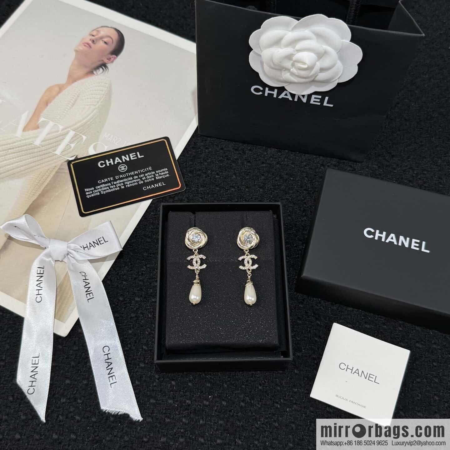 ❗️New ❗️☀️ New ☑️ Chanel gold full diamond double c pearl stud earrings ☀️