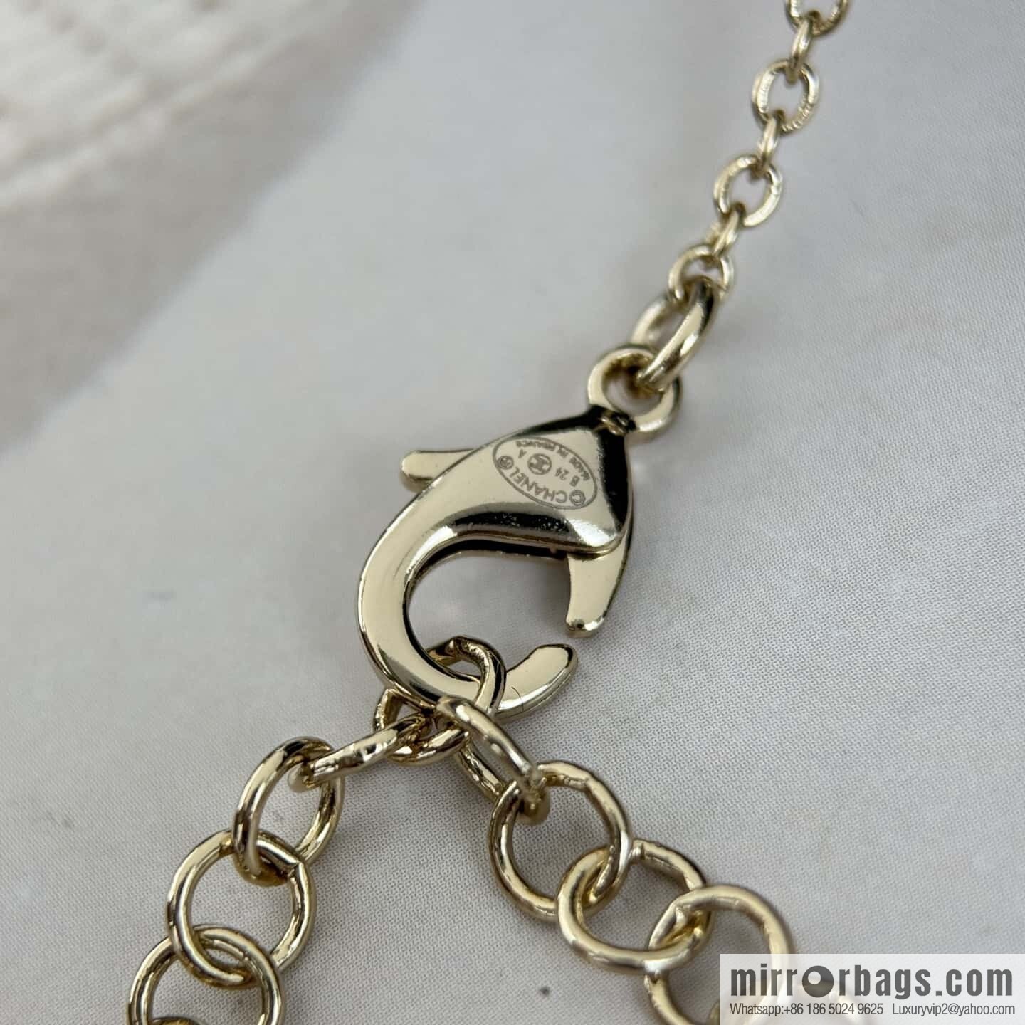❗️New ❗️☀️ New ☑️ Chanel fan double c necklace ☀️