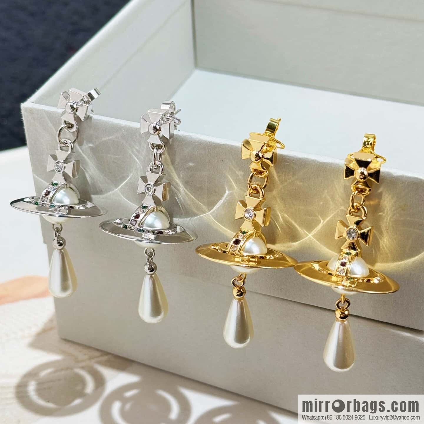 ❗️New ❗️ New ☑️ Vivienne Westwood Queen Mother Saturn earrings
