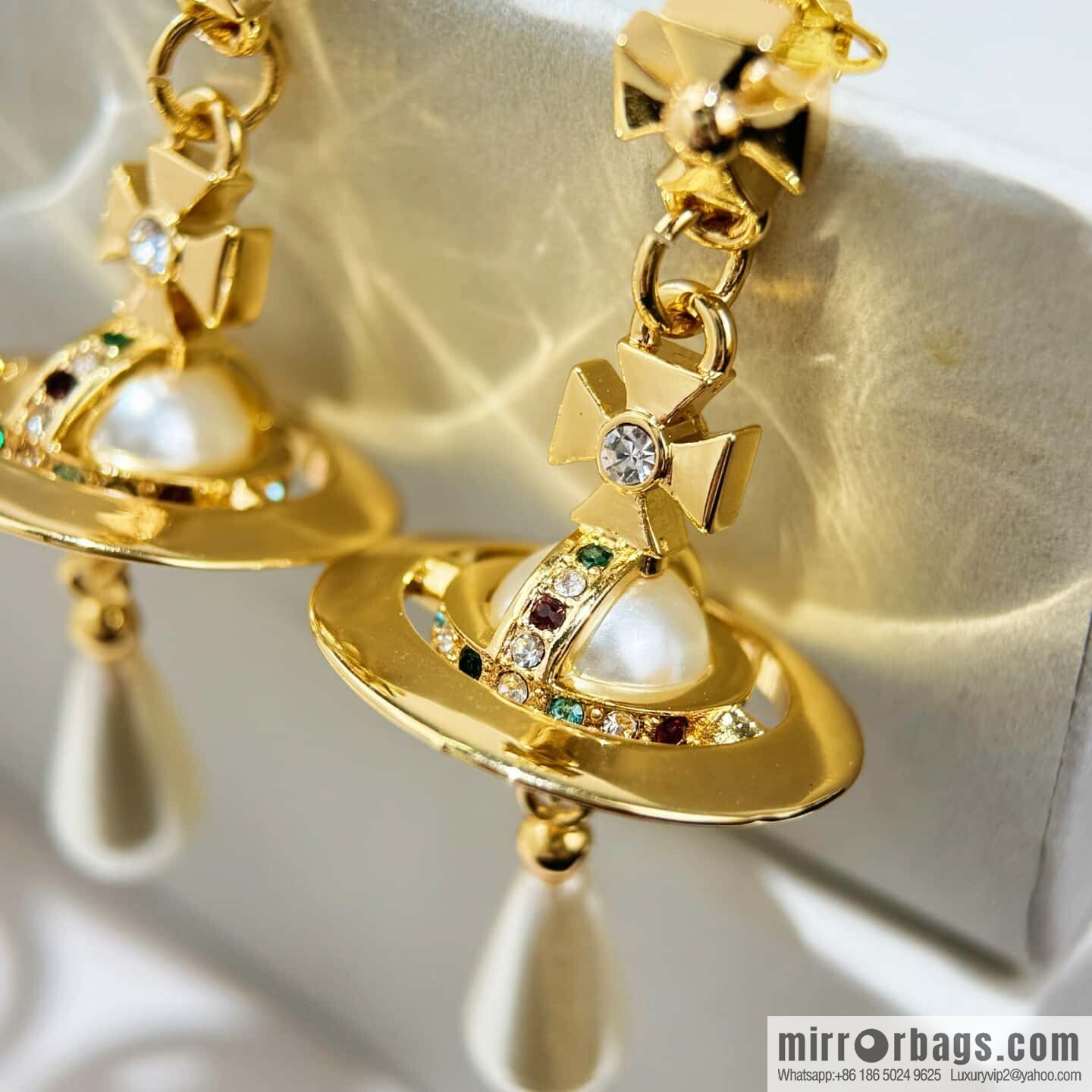❗️New ❗️ New ☑️ Vivienne Westwood Queen Mother Saturn earrings
