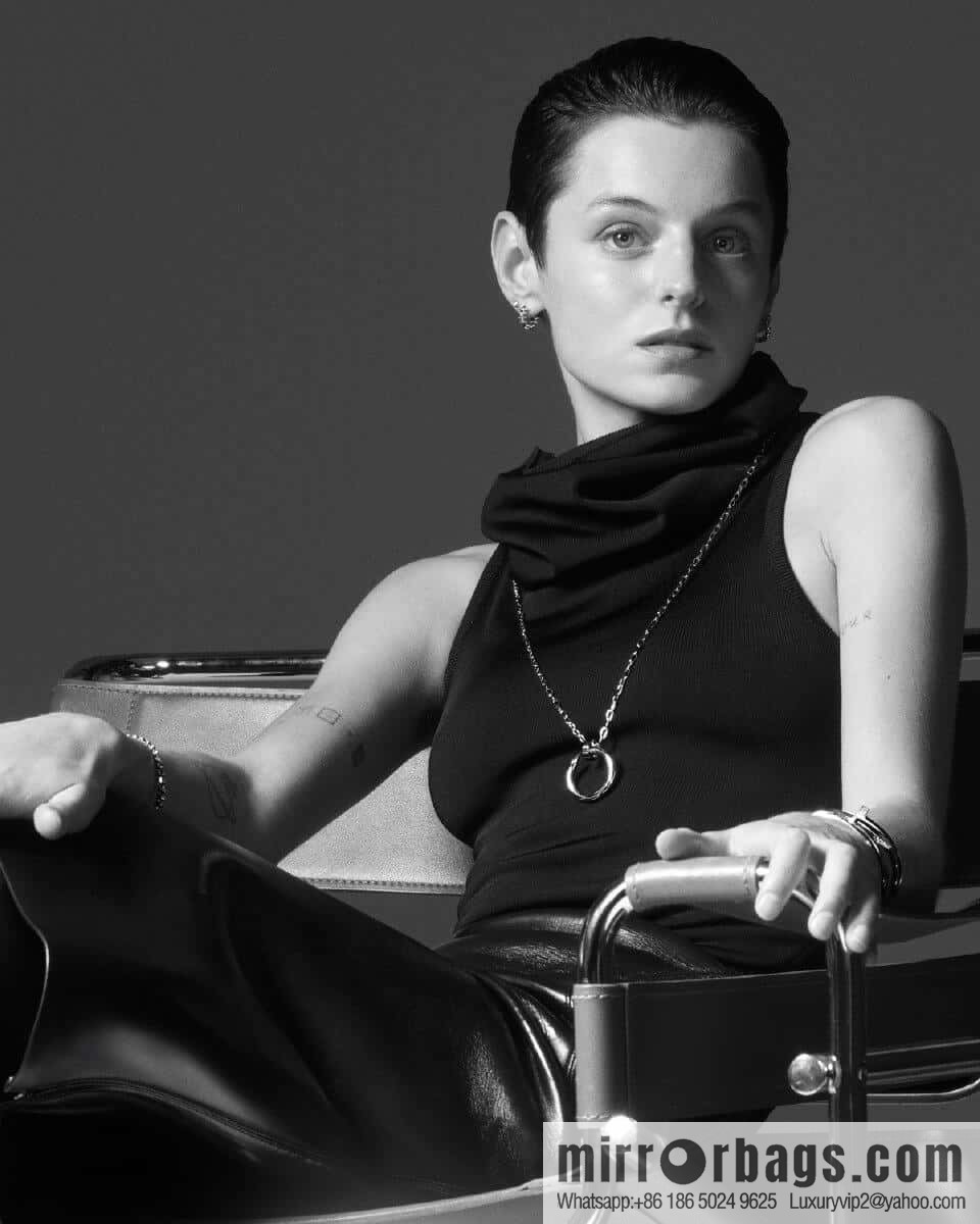 ❗New ❗ 80cm ☀☀ Cartier Cartier glossy nail necklace ☀