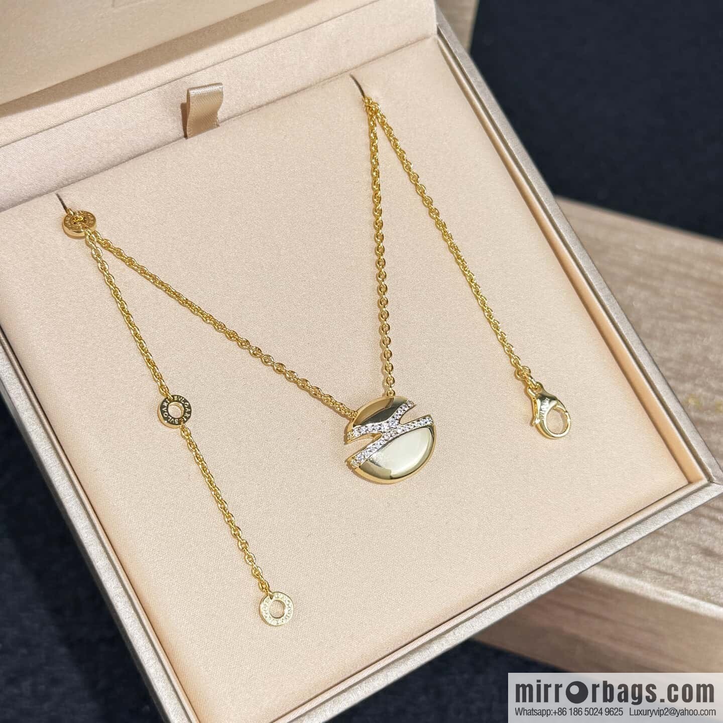❗New ❗ ☀ Original ☀️☀ BVLGARI Bulgari CABOCHON with diamond oval egg necklace ☀