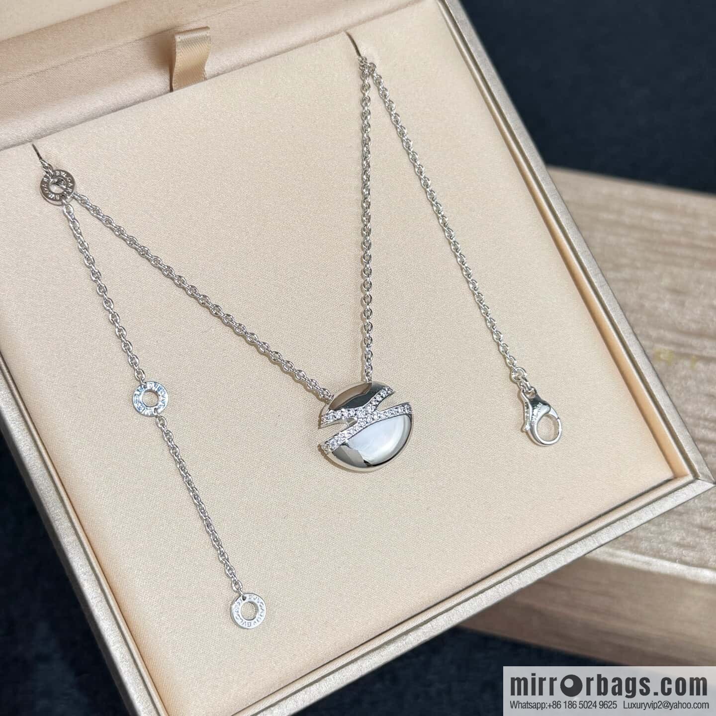 ❗New ❗ ☀ Original ☀️☀ BVLGARI Bulgari CABOCHON with diamond oval egg necklace ☀