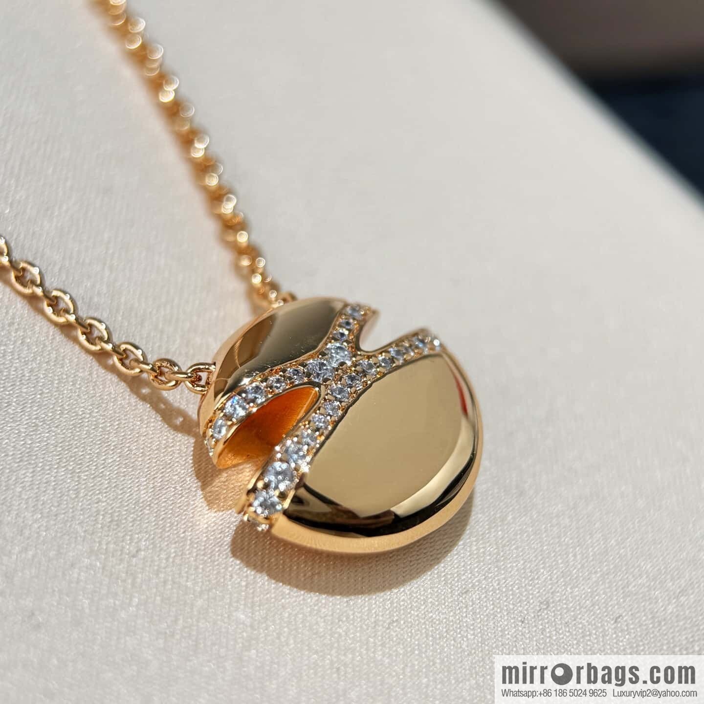 ❗New ❗ ☀ Original ☀️☀ BVLGARI Bulgari CABOCHON with diamond oval egg necklace ☀