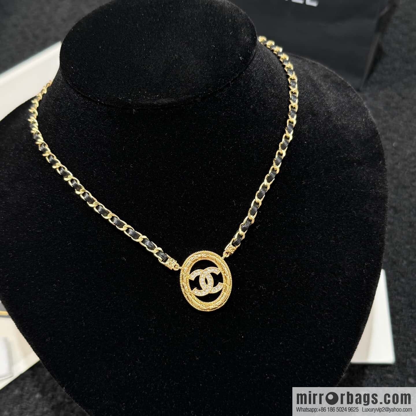 ❗️New ❗️☀️ New ☑️ Chanel double c oval black leather rope necklace ☀️