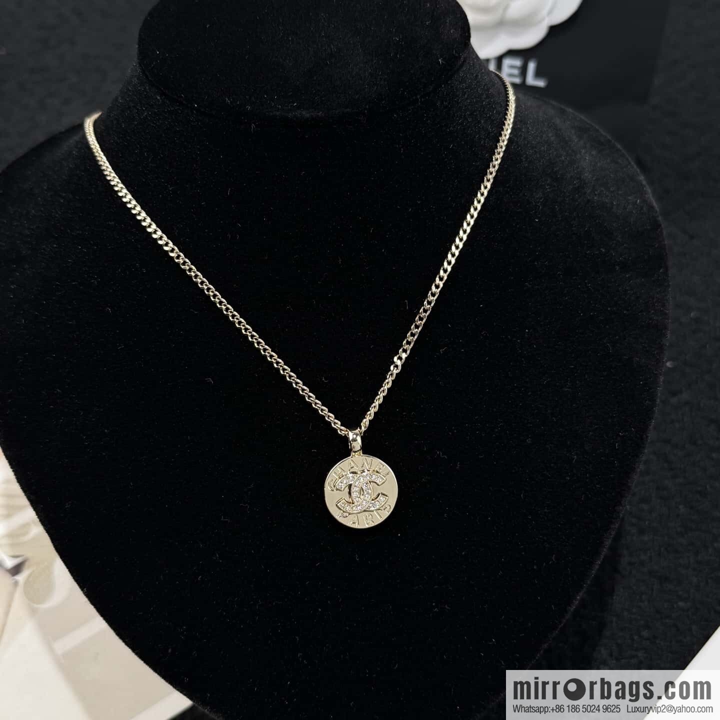 ❗️New ❗️ ☀️ new ☑️ Chanel double c button necklace stud earrings ☀️
