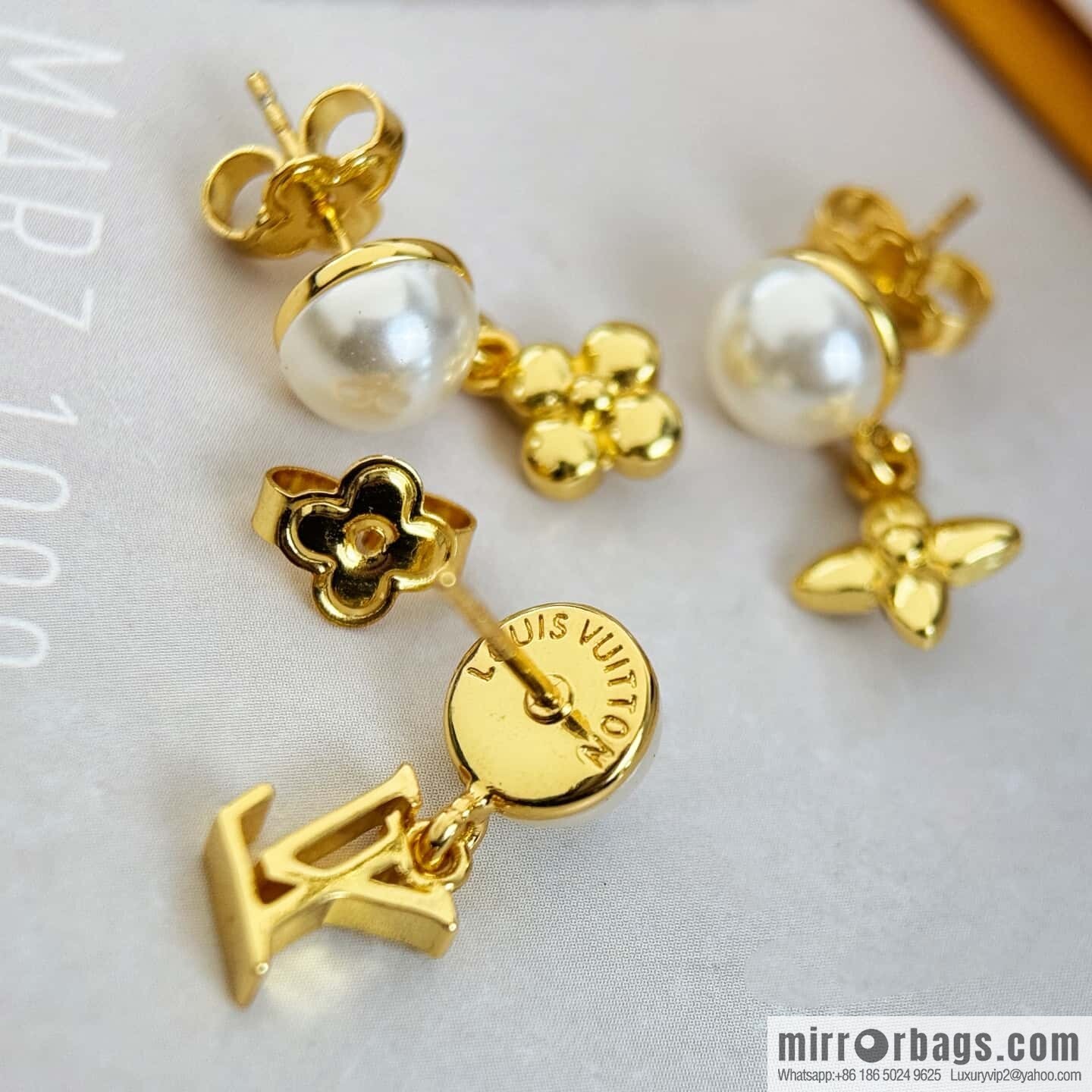 Louis Vuitton PEARL RIVER pearl necklace bracelet stud earrings