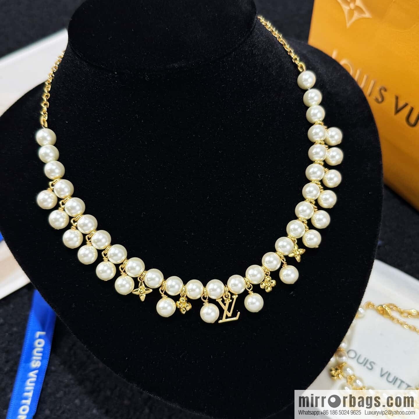 Louis Vuitton PEARL RIVER pearl necklace bracelet stud earrings