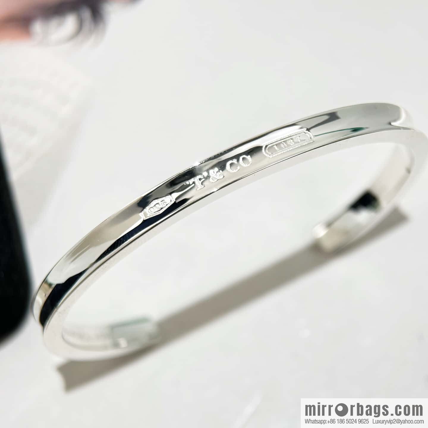 ❗️New ❗️ Tiffany & Co. T 1837 bracelet