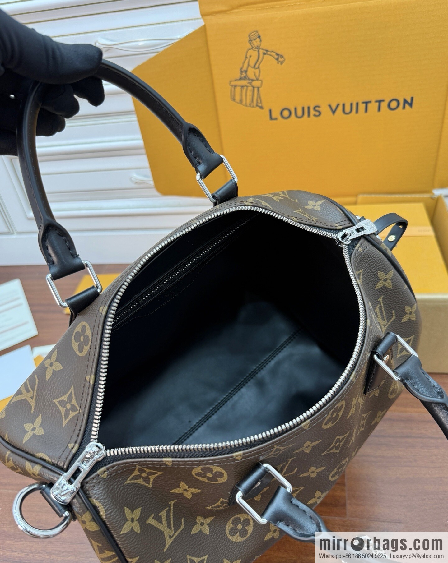 LV M12243 Speedy Soft 30 Dark