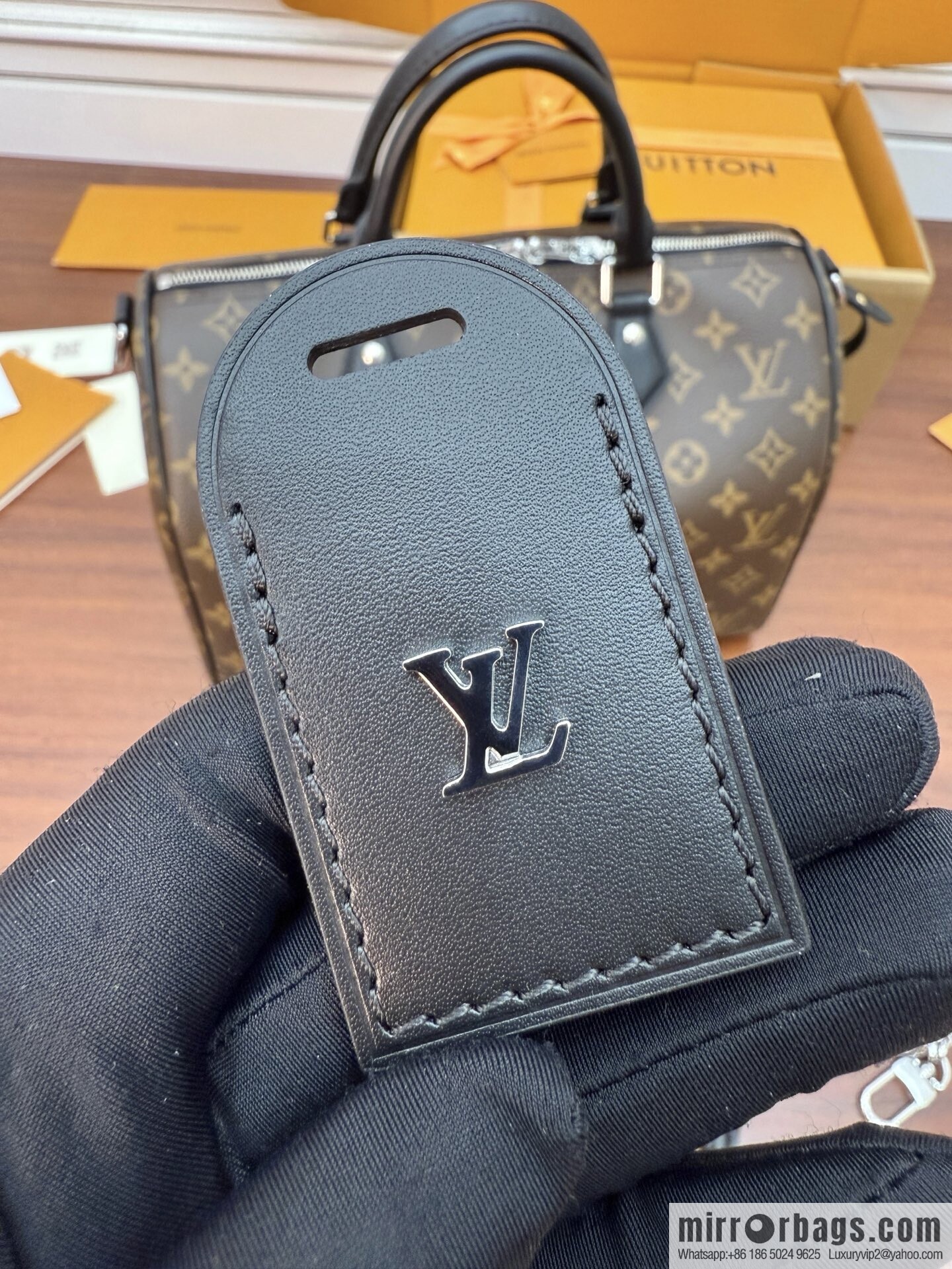 LV M12243 Speedy Soft 30 Dark