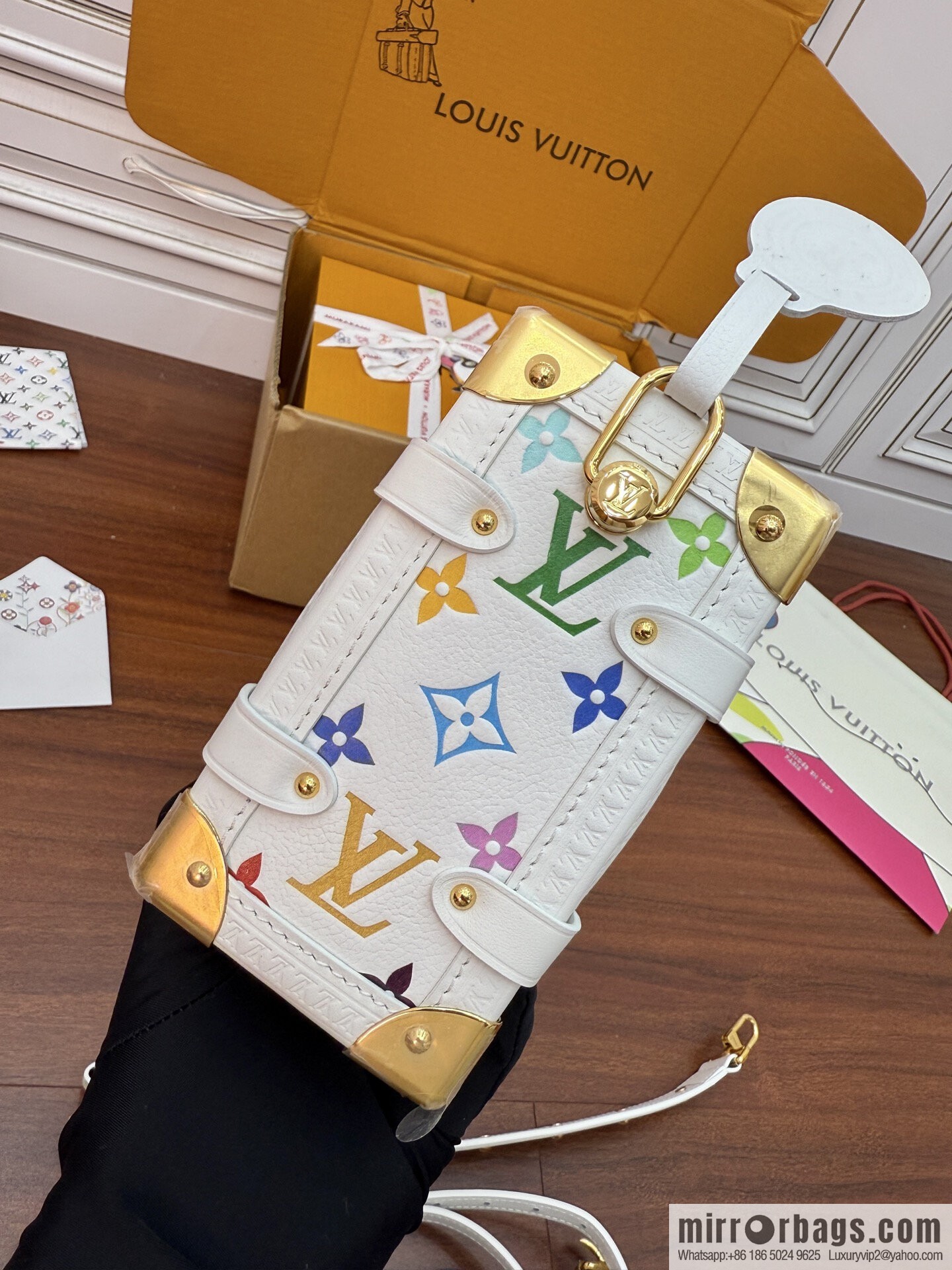 LV M14046 LV x TM Side Trunk MM