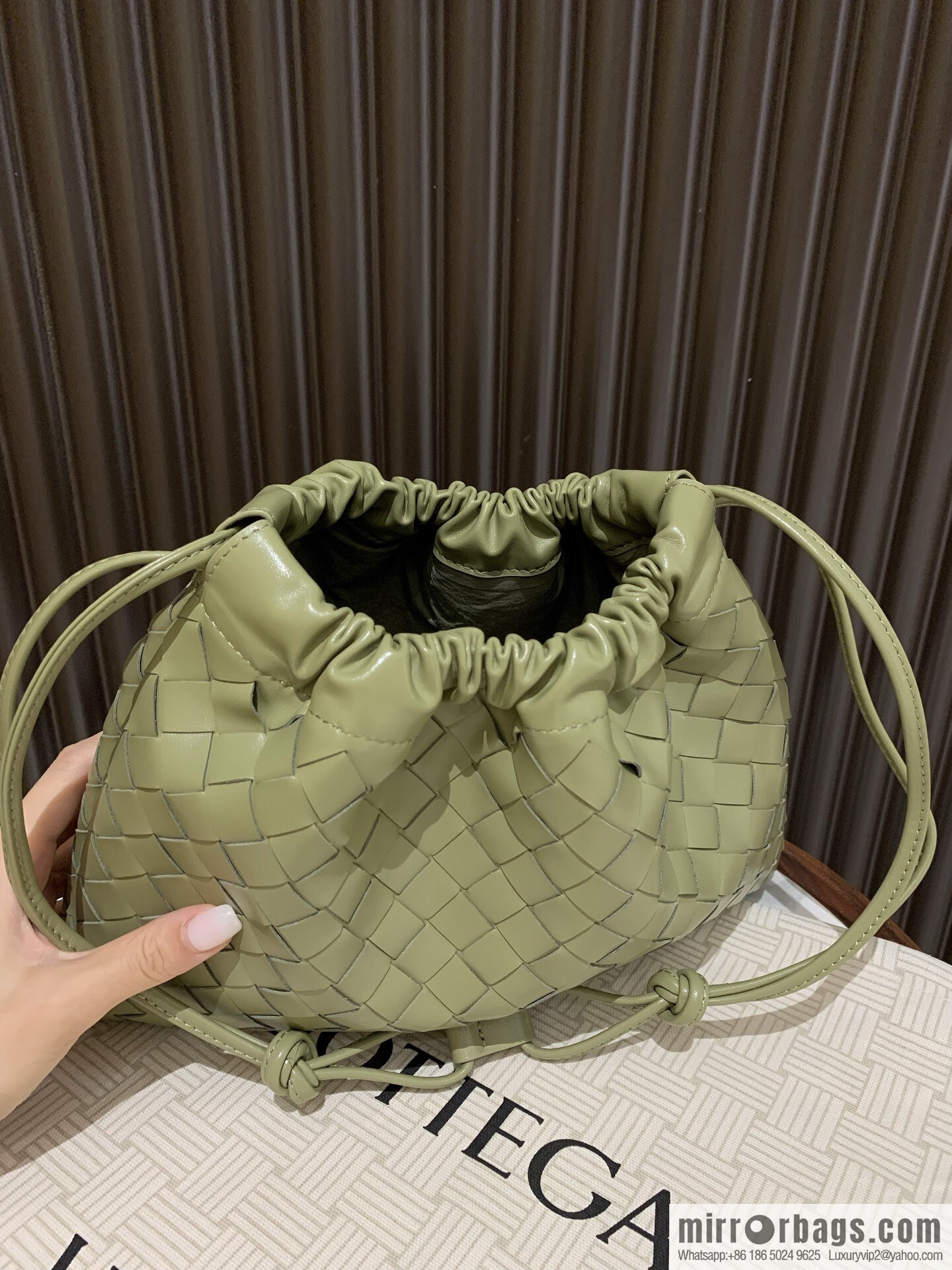 BV medium Dustbag clutch bag 796728 travertine green