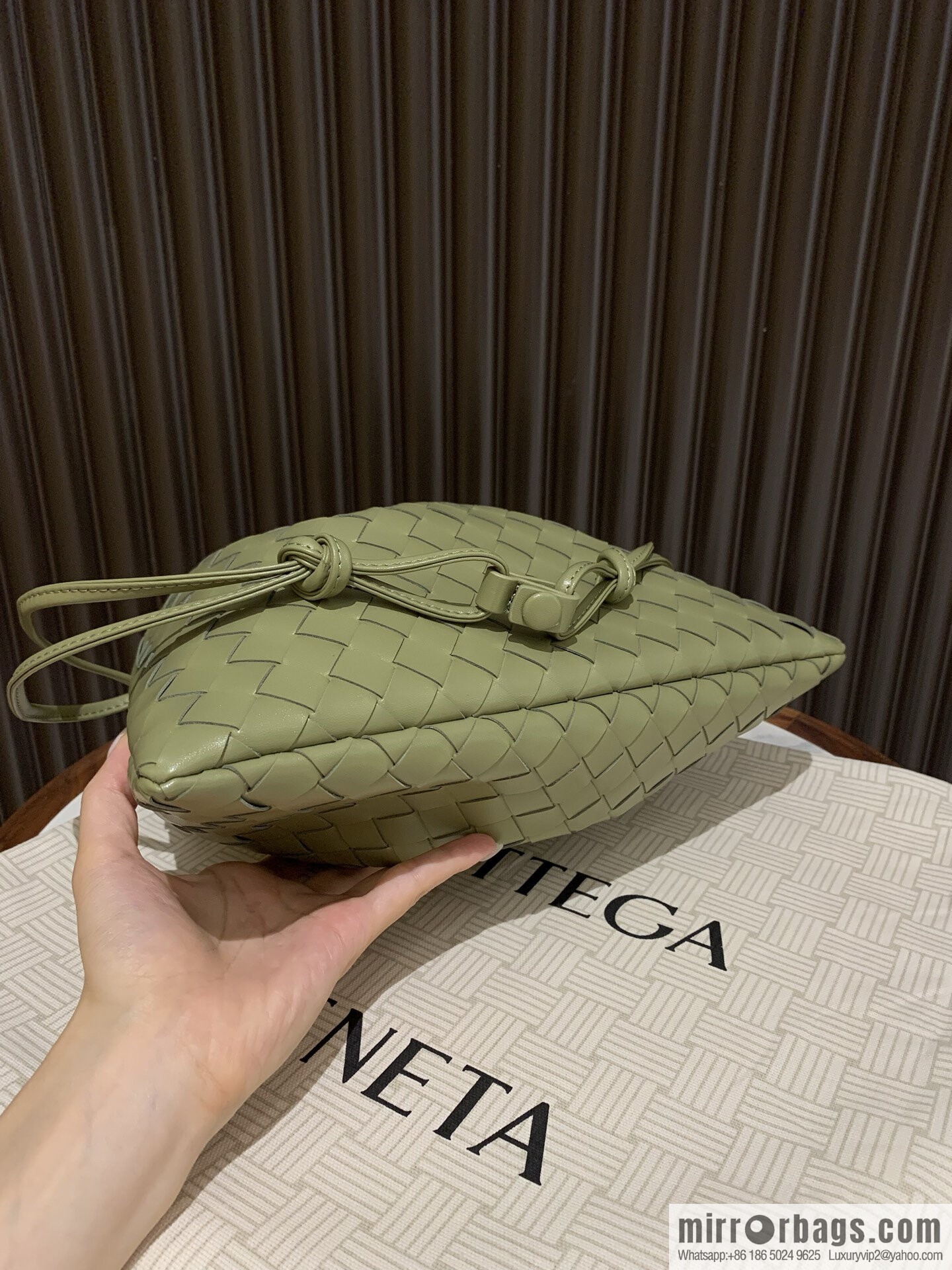 BV medium Dustbag clutch bag 796728 travertine green