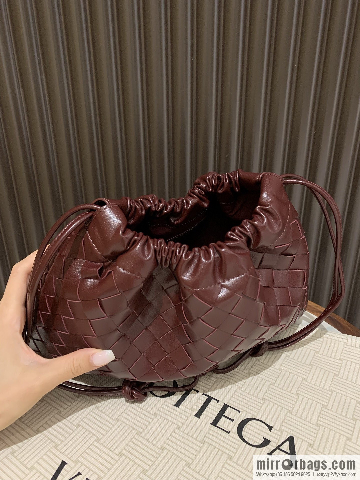 BV M Dustbag clutch bag 796728 Barolo burgundy