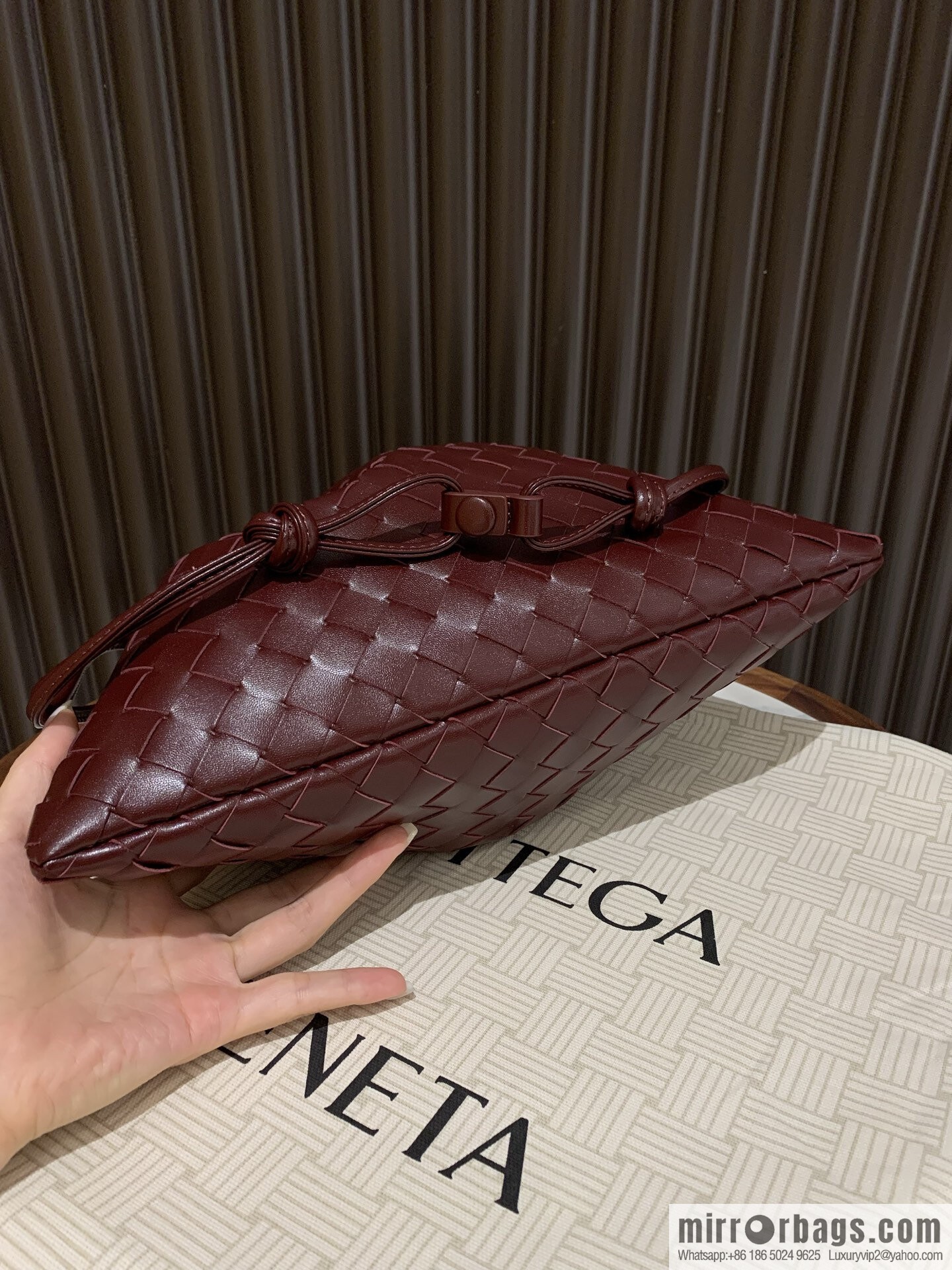 BV M Dustbag clutch bag 796728 Barolo burgundy