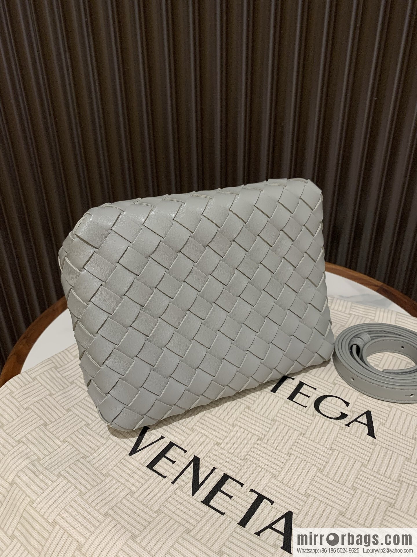 BV Parachute S 796569 Silver Grey