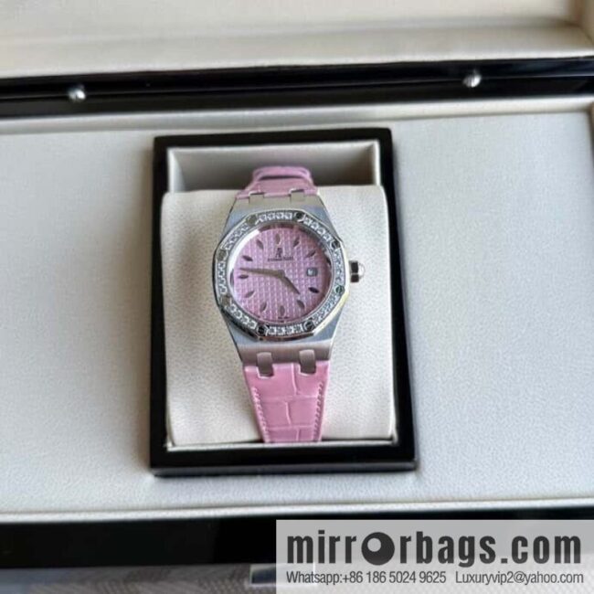 Alligator Leather RF Factory, Audemars Piguet Royal Oak Series Model 67601 Quartz Watch