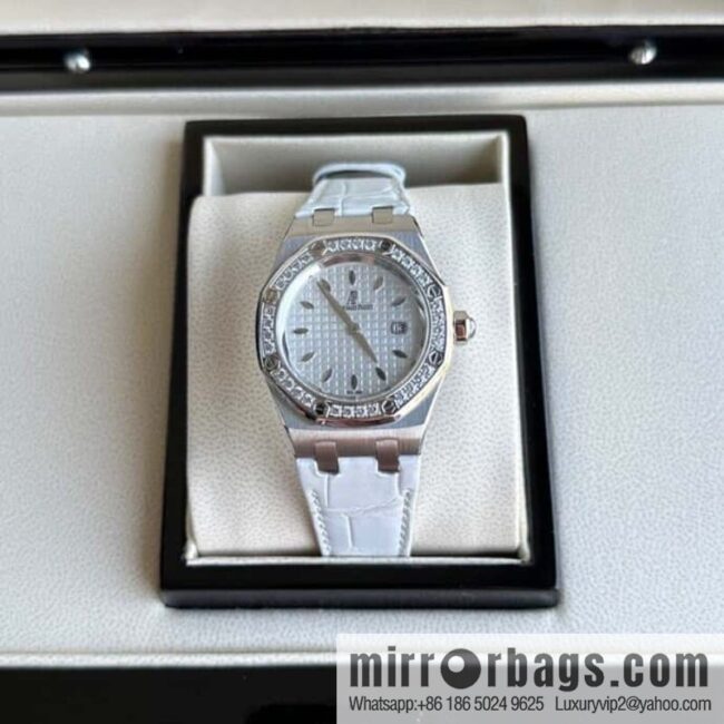 IMG_1290-800x800duk0ynmgd1h8565_20250625035544.jpg Alligator Leather RF Factory, Audemars Piguet Royal Oak Series Model 67601 Quartz Watch