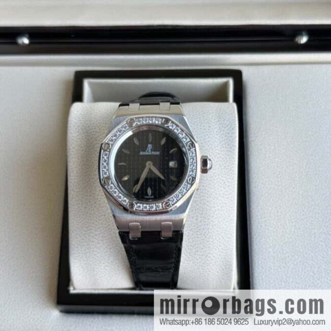 Alligator Leather RF Factory, Audemars Piguet Royal Oak Series Model 67601 Quartz Watch