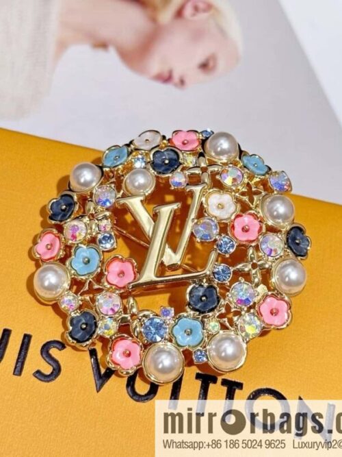 IMG_2795-800x8003ocgepjydoo72442_20250630153300.jpg ❗️New ❗️ ☀ original ❤️☀ Louis Vuitton LV BOTANICA brooch ☀