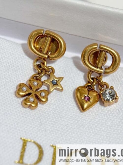 IMG_2830-800x800mqpne010jdq72413_20250630153158.jpg New ☑️ Dior CD four-leaf clover peach heart love stud earrings