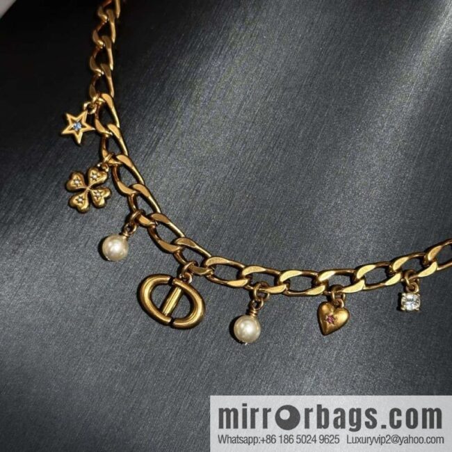 New ☑️ Dior Tassel Pearl CD Clover Necklace