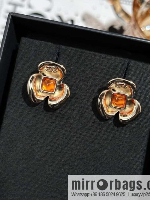 IMG_2983-800x800l0askdipcmy72316_20250630152842.jpg ❗️New ❗️ Chanel stud earrings ☀️ new ☑️ Chanel C1 double c camellia stud earrings ☀️