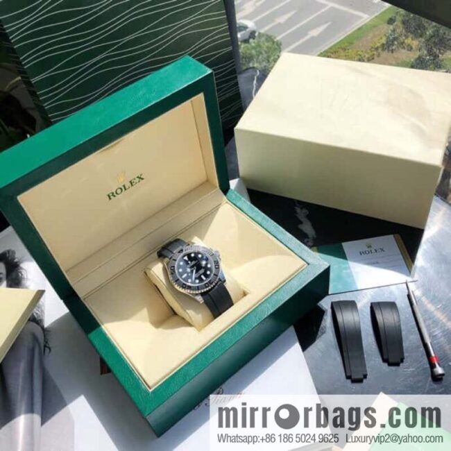 Rolex Yacht Platinum Swiss Original ETA-2836 Movement Dial Diameter 40mm Watch