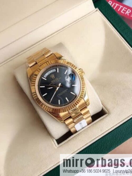 IMG_5967-800x800p1hq1rzbylu69072_20250630134402.jpg Rolex log type, the whole body is wrapped in 18k gold, the watch diameter is 41mm, and the original Swiss eta-2836 movement watch is loaded.