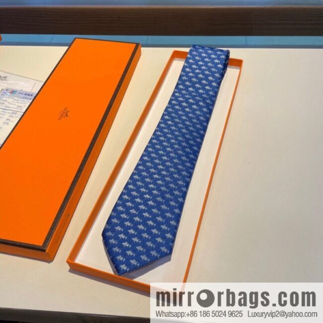 Hermes 100% Premium Twill Silk Men\'s Tie