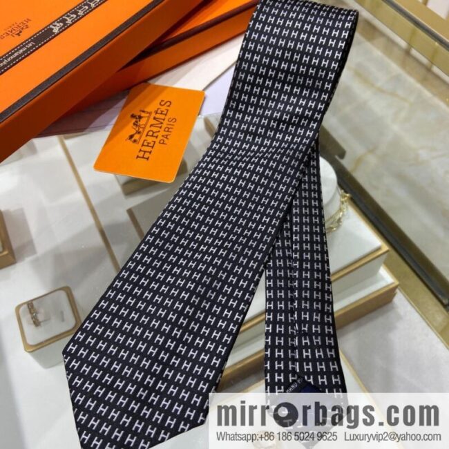 Hermes 100% Top Twill Silk H-Pattern Jacquard Tie