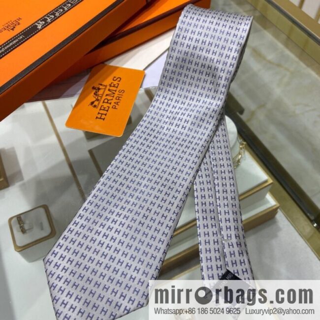 Hermes 100% Top Twill Silk H-Pattern Jacquard Tie