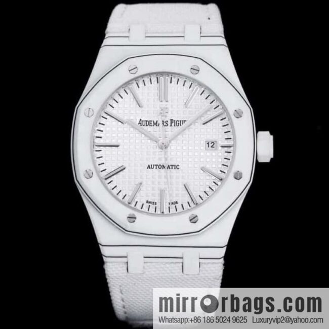 IMG_8955-800x800shhoruggpo427324_20250626005215.jpg Audemars Piguet AP Royal Oak Audemars Piguet Cal.3120 * movement watch