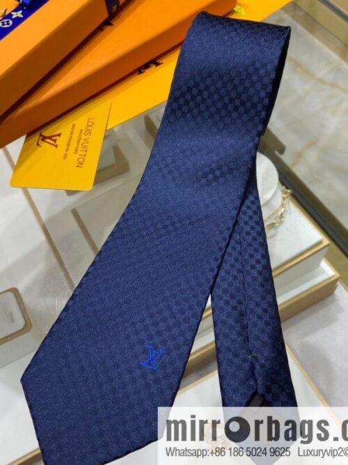 LV Louis Vuitton 100% Top Jacquard Silk L Checked Tie