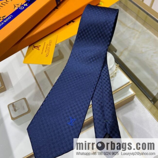 LV Louis Vuitton 100% Top Jacquard Silk L Checked Tie