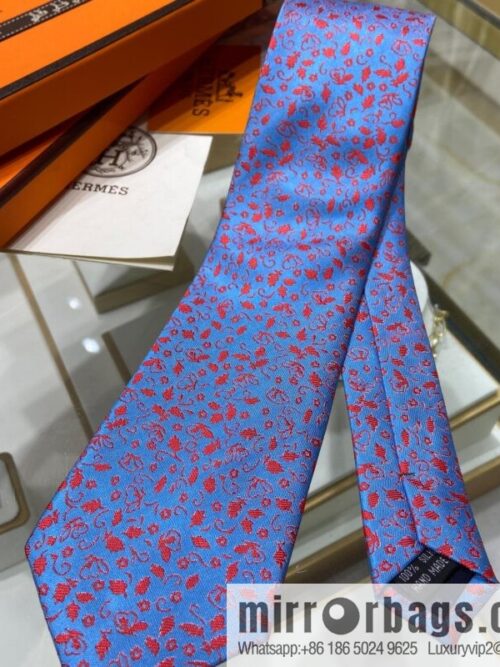 Hermes 100% Top Twill Silk Floral Tie
