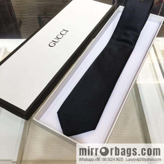 GUCCI Gucci 100% Top Jacquard Silk GG Embroidered Tie