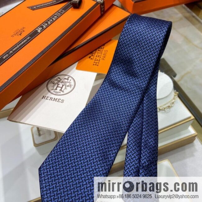 Hermes 100% Top Twill Silk Geometric H-Pattern Tie