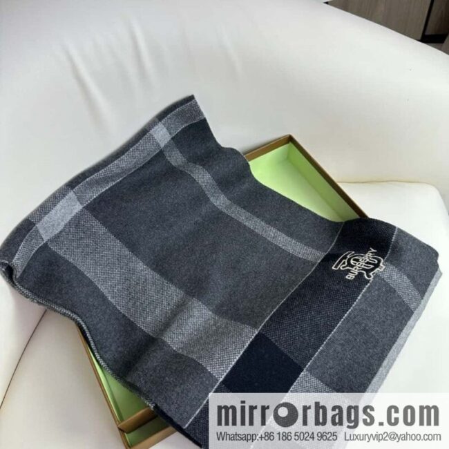 Burberry Burberry TB Cashmere Checked Men\'s Scarf
