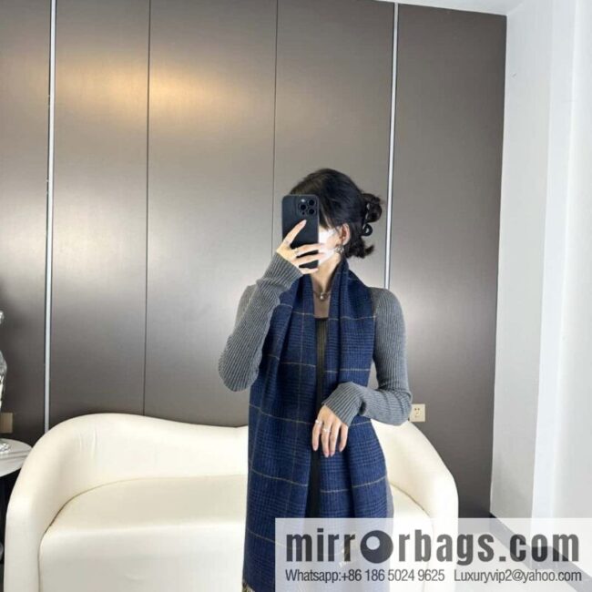 Burberry 23 autumn and winter new products, classic embroidered double-sided yarn-dyed checked scarf