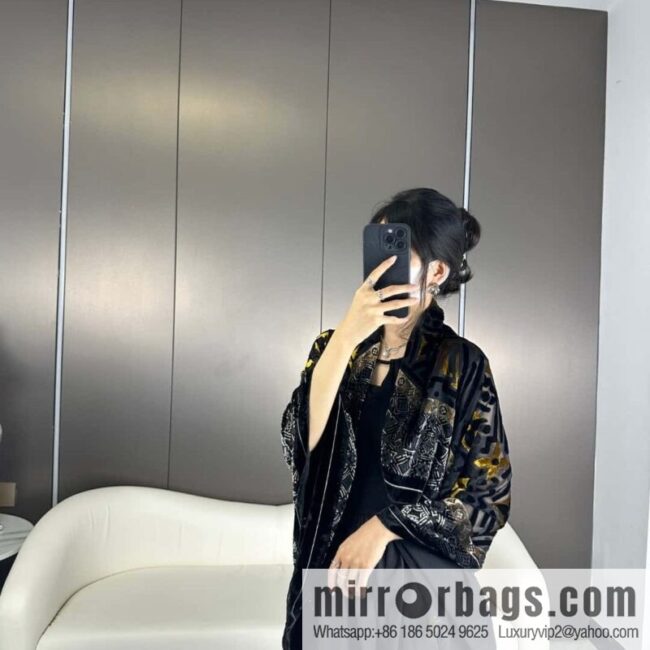 LV silk plus cashmere square towel.