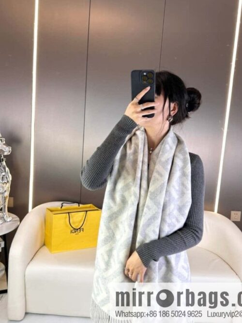 a1696864420421_3743-800x800pcfs0qdc5sr44560_20250629232855.jpg FENDI jacquard weave FF pattern, long fringed scarf