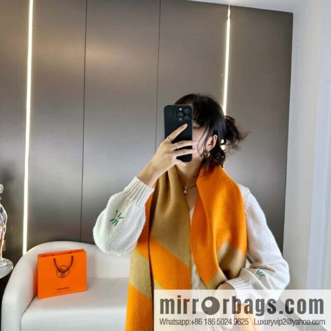 a1696949647698_0162-800x800ukabrda3luc44461_20250629232801.jpg Hermès double-sided jacquard thickened fringed scarf