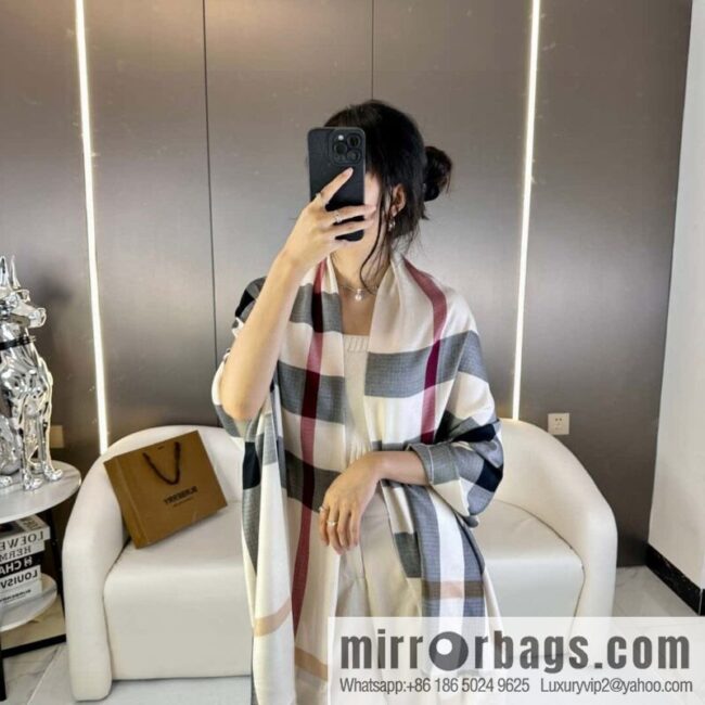 Burberry, Classic Checked Thin Diamond Velvet Scarf
