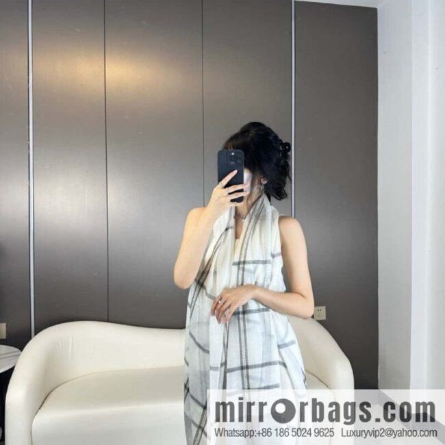 CHANEL [Letter Logo] Plaid Cashmere Scarf