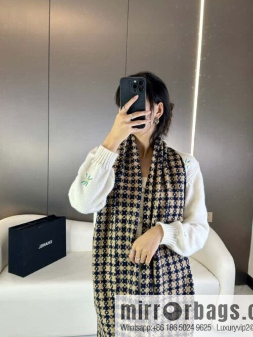 a1697209904188_6305-800x800g0thffjzua333444_20250626032244.jpg CHANEL 2023 Chanel new cashmere thousand bird grid scarf