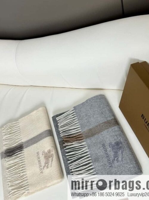 a1697383121022_4577-800x800zdtjuqqzwuz33113_20250626031800.jpg Burberry, classic warhorse logo cashmere scarf