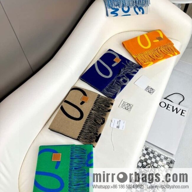 a1697467267025_0563-800x800ovh3qvzz2lg33039_20250626031643.jpg LOEWE decorated with Anagram pattern, graffiti scarf